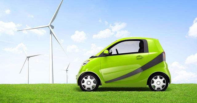 产销连续三个月下滑 中国新能源汽车产业进入2.0阶段