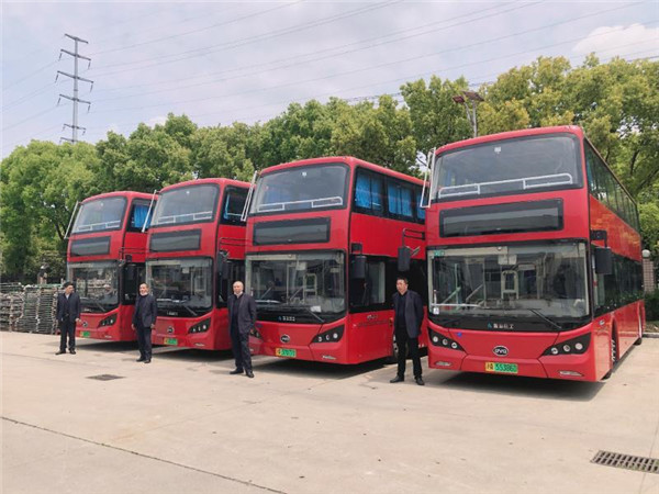 上海首投比亚迪纯电动双层巴士 打造绿色旅游“新名片”