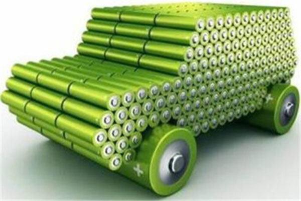 动力电池产业发展增速 打造新能源汽车“强心脏”