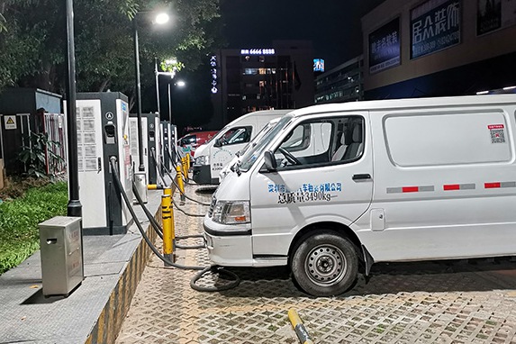 云南：落实新能源汽车停放服务收费优惠政策
